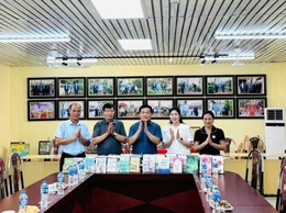 Nhà truyền thống - Thư viện xã Thường Tín: 