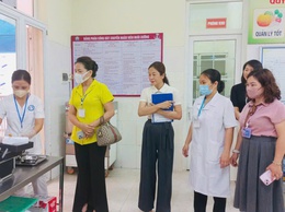 Đoàn kiểm tra công tác y tế trường học phường Yên Sở làm việc với trường mầm non A Tứ Hiệp