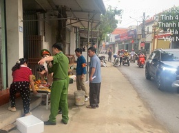 UBND XÃ CỔ ĐÔ RA QUÂN GIẢI TỎA HÀNH LANG AN TOÀN GIAO THÔNG, BẢO ĐẢM TRẬT TỰ AN TOÀN GIAO THÔNG TRÊN ĐỊA BÀN