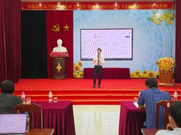 Xã Hồng Vân tổ chức tập huấn sử dụng không gian làm việc số Hanoiwork
