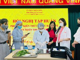 CHỦ ĐỘNG KIẾN THỨC – VỮNG VÀNG AN TOÀN THỰC PHẨM TRÊN ĐỊA BÀN PHƯỜNG CỬA NAM