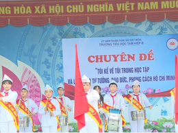 Chào cờ đầu tuần, kể chuyện 