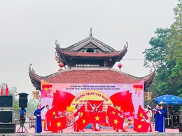 Tuổi trẻ Hát Môn sôi nổi chương trình văn nghệ chào mừng các sự kiện trọng đại