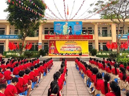 Phúc Lộc: Giáo dục kỹ năng phòng chống đuối nước cho học sinh tại Lễ chào cờ đầu tuần