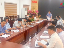 Phòng Kinh tế xã Kiều Phú tổ chức hội nghị công bố Quyết định thành lập Tổ công tác rà soát, đo đạc, xác định mốc giới hành lang giao thông, khơi thông 