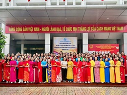 Phụ nữ phường Long Biên tích cực, sáng tạo trong xây dựng gia đình văn hóa, khu dân cư văn minh