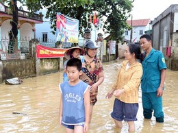 Gỡ “điểm nghẽn” hạ tầng để giảm nỗi lo mùa lũ