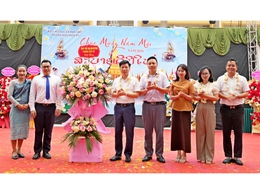 TRƯỜNG HỮU NGHỊ 80 TỔ CHỨC ĐÓN TẾT BUN PI MAY 2026 CHO LƯU HỌC SINH LÀO