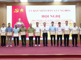 ỨNG HÒA KHEN THƯỞNG 28 TẬP THỂ, CÁ NHÂN XUẤT SẮC TRONG GIẢI PHÓNG MẶT BẰNG.