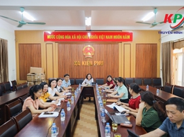 UBND thành phố Hà Nội tổ chức cuộc họp trực tiếp kết hợp trực tuyến, đánh giá kết quả khắc phục các “điểm nghẽn” về an toàn thực phẩm (ATTP) và triển khai “Tháng hành động vì An toàn thực phẩm” năm 2026.