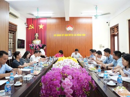 Thường trực Đảng ủy xã Hồng Vân tổ chức làm việc với MTTQ và các tổ chức Chính trị - Xã hội