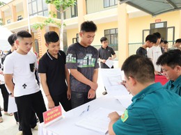Công dân nam đủ 17 tuổi sinh năm 2009 được tham gia đăng ký NVQS lần đầu