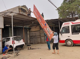 Nhiều hộ dân tại thôn Tiến Ân và thôn Tiên Trượng đã tích cực triển khai tháo dỡ công trình phục vụ dự án đường 6