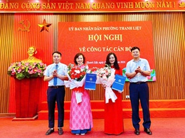 Thanh Liệt công bố quyết định bổ nhiệm lại cán bộ quản lý giáo dục