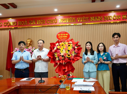 Công bố quyết định thành lập Ban đại diện Hội đồng quản trị Ngân hàng chính sách xã hội xã Đan Phượng.