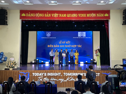 Trung tâm Phục vụ hành chính công thành phố Hà Nội tham dự, chúc mừng và ký kết hợp tác tại Ngày hội việc làm Trường Đại học Thủ đô Hà Nội năm 2026