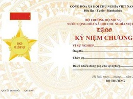 THÔNG BÁO Về việc công khai danh sách các cá nhân dự kiến đề nghị xét tặng Kỷ niệm chương “Vì sự nghiệp xây dựng, bảo vệ và phát triển Thủ đô Hà Nội”