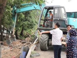 XÃ SÓC SƠN RA QUÂN GIẢI TỎA VI PHẠM HÀNH LANG AN TOÀN GIAO THÔNG DỌC QUỐC LỘ 18