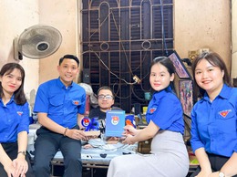 Tuổi trẻ Hoàn Kiếm đồng hành, sẻ chia cùng hội viên thanh niên khuyết tật