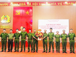 Kỷ niệm 80 năm Ngày truyền thống các lực lượng trong CAND, Công an xã Quảng Bị triệt phá nhiều vụ án ma túy