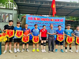 Khai mạc giải bóng chuyền hơi nam nữ, chào mừng lễ hội Đình làng Hữu Văn năm 2026