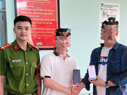 Công an phường Cầu Giấy kịp thời hỗ trợ người dân nhận lại số tiền chuyển nhầm hơn 355 triệu đồng