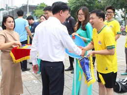 Sôi nổi Ngày hội thể thao khối cơ quan phường Long Biên