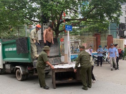 Phường Tây Tựu tiếp tục xử lý Trật tự đô thị, vệ sinh môi trường tại tuyến đường Cầu Diễn