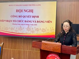 HÀ NỘI: PHƯỜNG LÁNG CỦNG CỐ TỔ CHỨC ĐẢNG TRONG DOANH NGHIỆP, TIẾP NHẬN THÊM CHI BỘ MỚI 