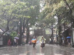 Ngày 02/4/2026, Hà Nội sáng nhiều mây, có mưa nhỏ, mưa phùn và sương mù trộn lẫn, trưa chiều giảm mây trời nắng