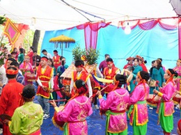 Lãnh đạo xã Hoài Đức dâng lễ tại các lễ hội truyền thống của quê hương