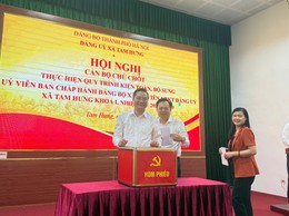 HỘI NGHỊ BAN CHẤP HÀNH ĐẢNG BỘ XÃ TAM HƯNG KIỆN TOÀN, BỔ SUNG NHÂN SỰ NHIỆM KỲ 2025–2030