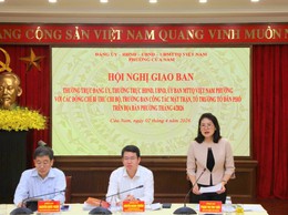 Thường trực Đảng ủy phường Cửa Nam giao ban với bí thư chi bộ, tổ trưởng tổ dân phố tháng 1-2026