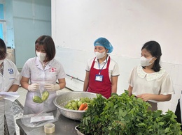 Trạm Y tế xã Kiều Phú Chủ động kiểm tra, lấy mẫu bảo đảm an toàn thực phẩm trong trường học