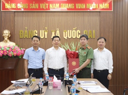 Trao quyết định chuẩn y đồng chí Đỗ Trung Kiên giữ chức Ban Thường vụ Đảng uỷ,  Bí thư đảng ủy công an xã Quốc Oai
