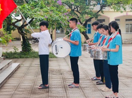 HỘI CỰU CHIẾN BINH XÃ PHÚC SƠN TỔ CHỨC TUYÊN TRUYỀN GIÁO DỤC TRUYỀN THỐNG CÁCH MẠNG TẠI TRƯỜNG THCS BỘT XUYÊN.