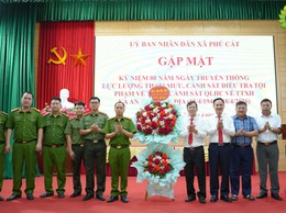 Phú Cát gặp mặt kỷ niệm 80 năm ngày truyền thống các lực lượng trong Công an nhân dân