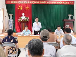 Xã Bát Tràng lấy ý kiến nhân dân về phương án giải tỏa, di dời chợ sáng Bát Tràng