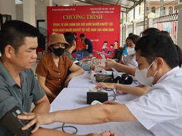 Phường Tây Tựu khám sức khỏe miễn phí cho hơn 200 người khuyết tật