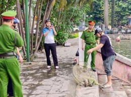 Công an phường Tây Hồ ra quân đảm bảo trật tự, mỹ quan đô thị khu vực Hồ Tây