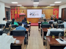 Nâng cao kỹ năng viết chính luận bảo vệ nền tảng tư tưởng của Đảng