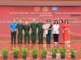 Chương trình giáo dục truyền thống ký niệm 51 năm ngày Giải phóng miền Nam, thống nhất Đất nước