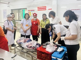 Phường Giảng Võ: Tăng cường kiểm tra đột xuất, siết chặt an toàn thực phẩm tại bếp ăn các trường học