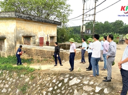 UBND xã Kiều Phú tổ chức kiểm tra hành lang các tuyến đê phục vụ cho công tác phòng chống thiên tai và đảm bảo giao thông đi lại cho nhân dân trên địa bàn xã năm 2026