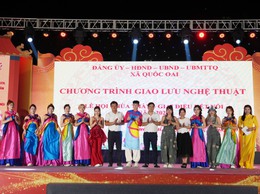 QUỐC OAI TỔ CHỨC ĐÊM GIAO LƯU VĂN NGHỆ 