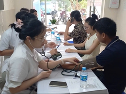 Phường Long Biên tổ chức chiến dịch truyền thông lồng ghép cung cấp dịch vụ chăm sóc SKSS/KHHGĐ và nâng cao chất lượng dân số năm 2026.