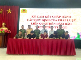 Công an phường Phú Lương tăng cường tuyên truyền, ký cam kết chấp hành pháp luật về trật tự đô thị