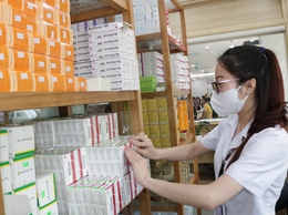 Tăng cường quản lý, bình ổn giá thuốc và thiết bị y tế, bảo vệ quyền lợi người bệnh