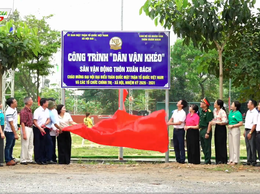 XÃ NỘI BÀI GẮN BIỂN CÔNG TRÌNH DÂN VẬN KHÉO SÂN VẬN ĐỘNG THÔN XUÂN BÁCH CHÀO MỪNG ĐẠI HỘI ĐẠI BIỂU TOÀN QUỐC MẶT TRẬN TỔ QUỐC VIỆT NAM VÀ CÁC TỔ CHỨC CHÍNH TRỊ - XÃ HỘI, NHIỆM KỲ 2026-2031