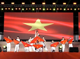 Chương trình biểu diễn nghệ thuật quần chúng điểm nhấn trong Lễ hội Bình Đà